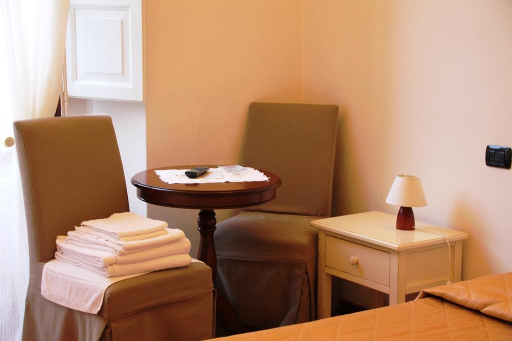 B&B Magnifico Messere Florencja Pokój zdjęcie