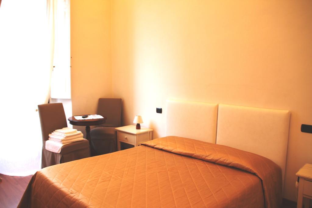 B&B Magnifico Messere Florencja Pokój zdjęcie